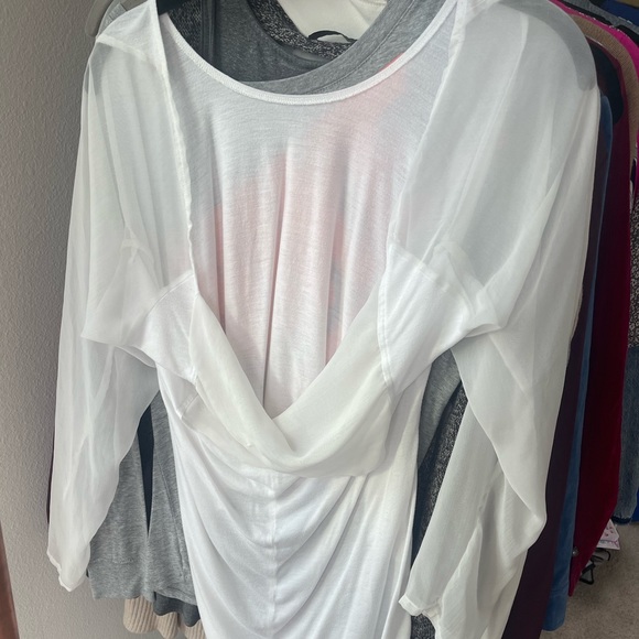 NAIM Sheer White LS Open Back High Low Top size 6 - Picture 2 of 3